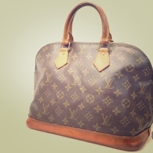 Louis Vuitton Handbags - SALE🌟LV Alma PM